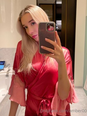 Godessamber Photo #82