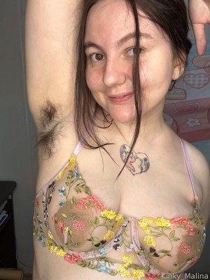 Kinky Malina Photo #33