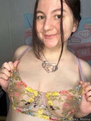 Kinky Malina Photo #34