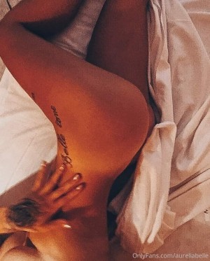 Aureliabelle Photo #10