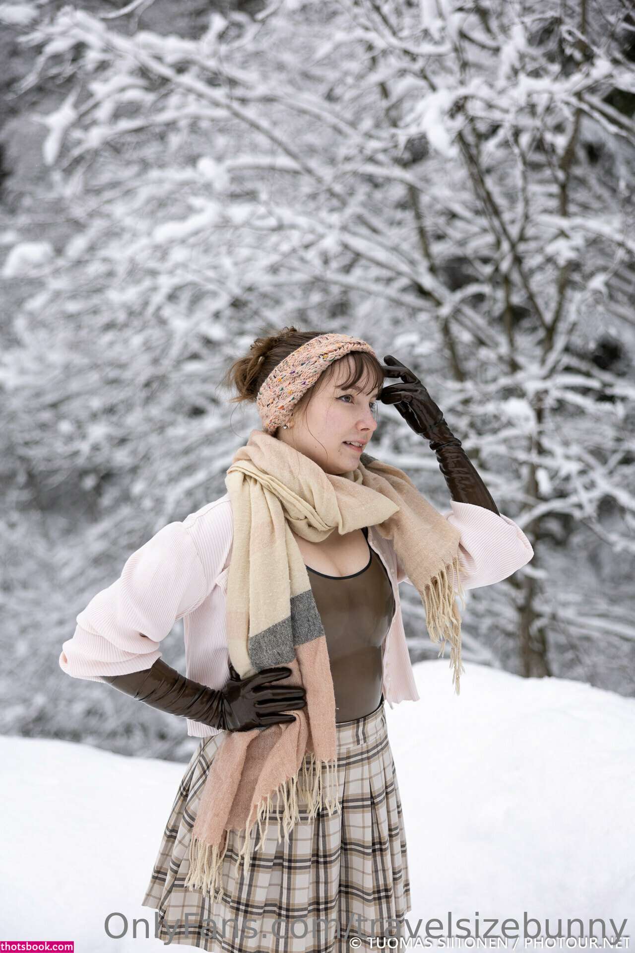 Travelsizebunny Photo #56