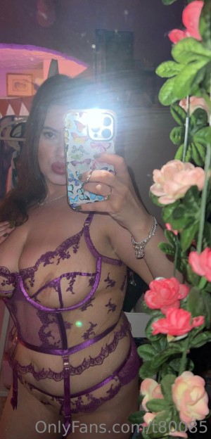 Vanessinator Photo #48