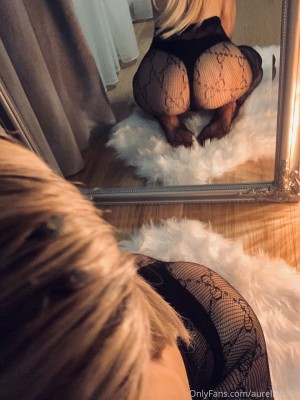 Aureliabelle Photo #104