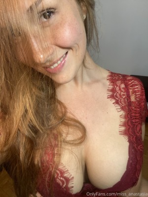 Miss Anastasia Photo #7