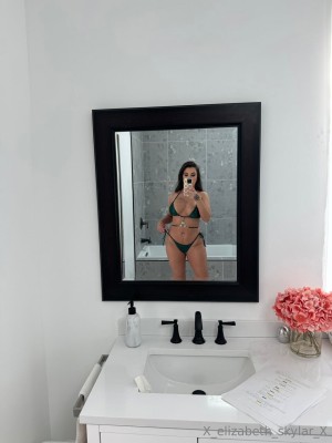 Elizabeth Skylar Photo #27