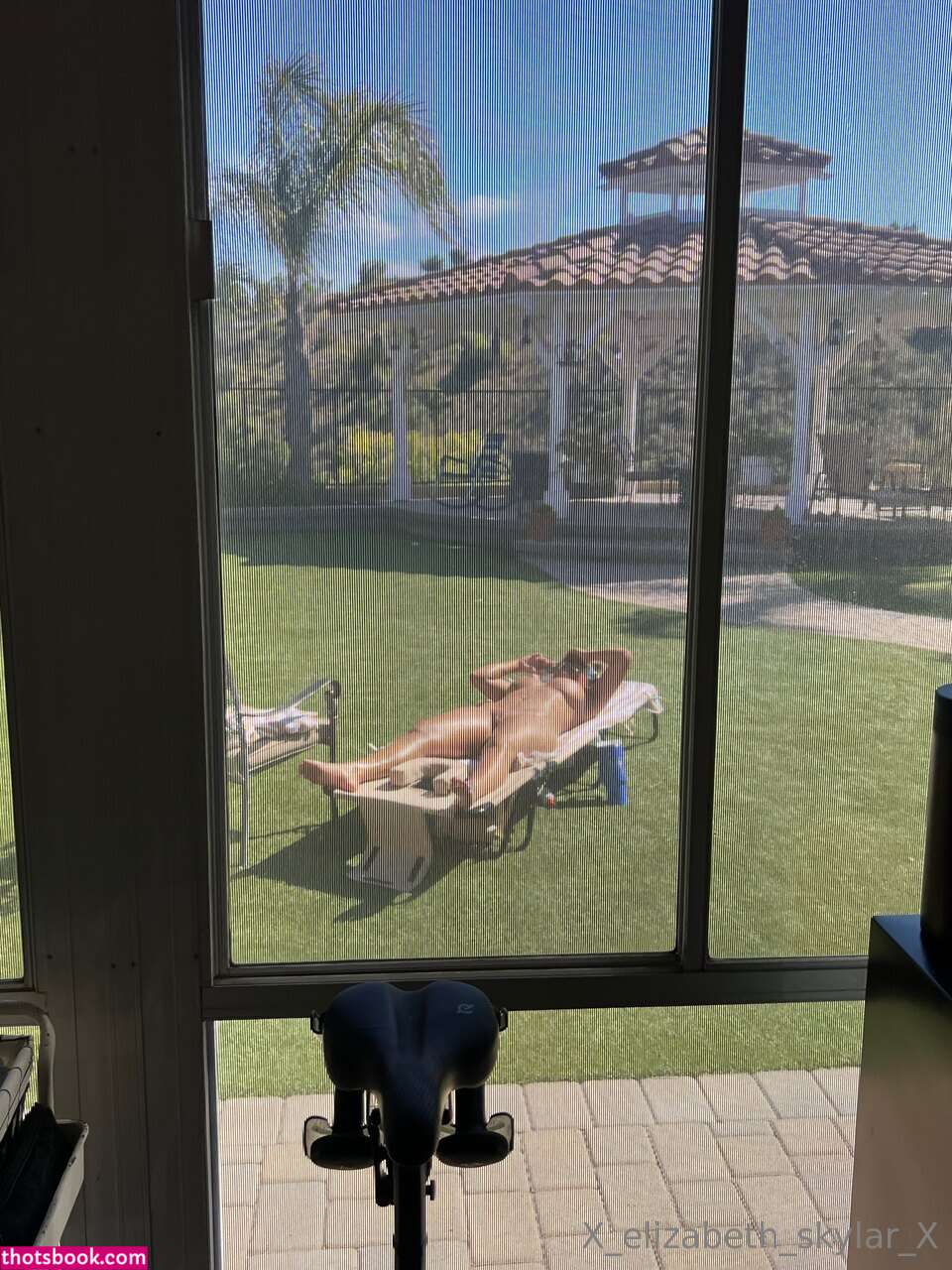 Elizabeth Skylar Photo #68