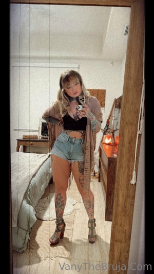 Vany Vicious Photo #16