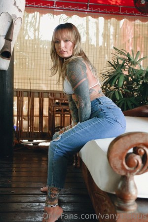 Vany Vicious Photo #30