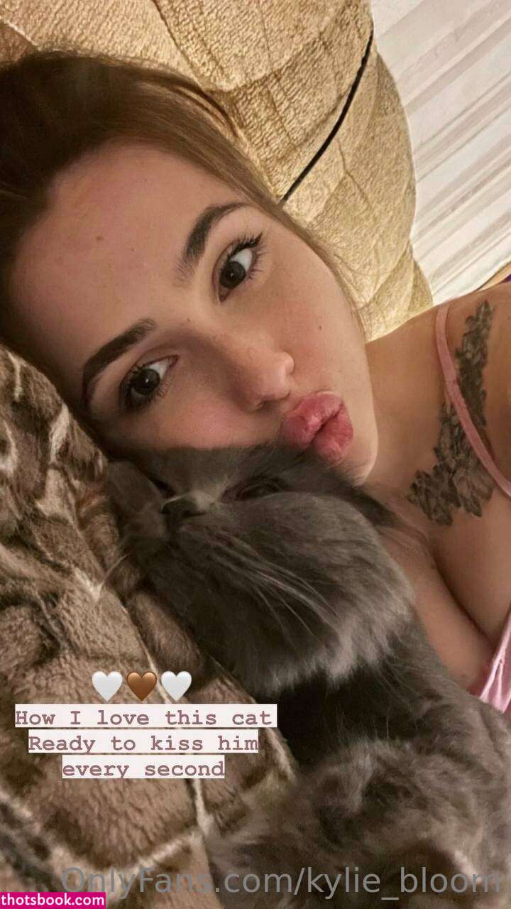 Kylie Bloom Photo #9