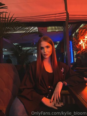 Kylie Bloom Photo #32