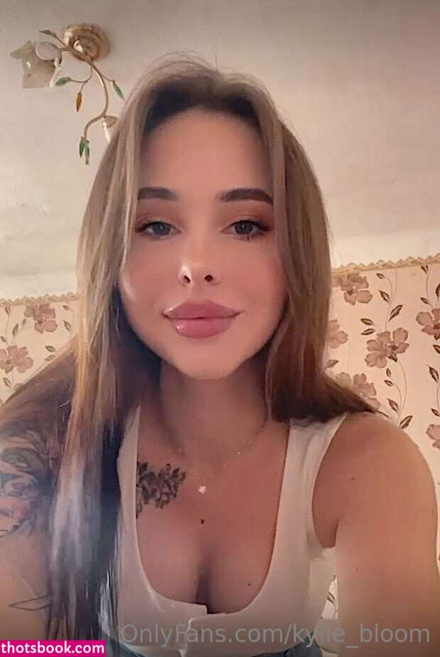 Kylie Bloom Photo #55