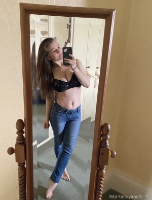 Rita Faltoyano Photo #112