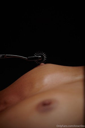 Lora Cross Photo #157