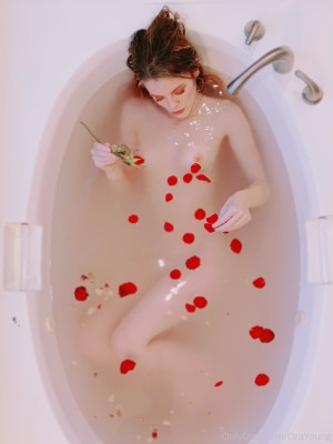 Ora Young Photo #254