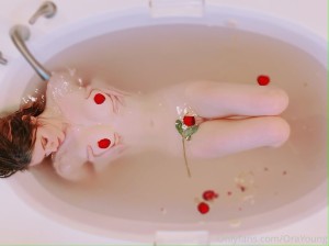 Ora Young Photo #255