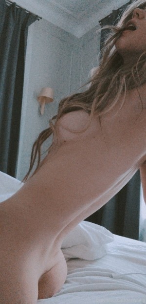 Ora Young Photo #280