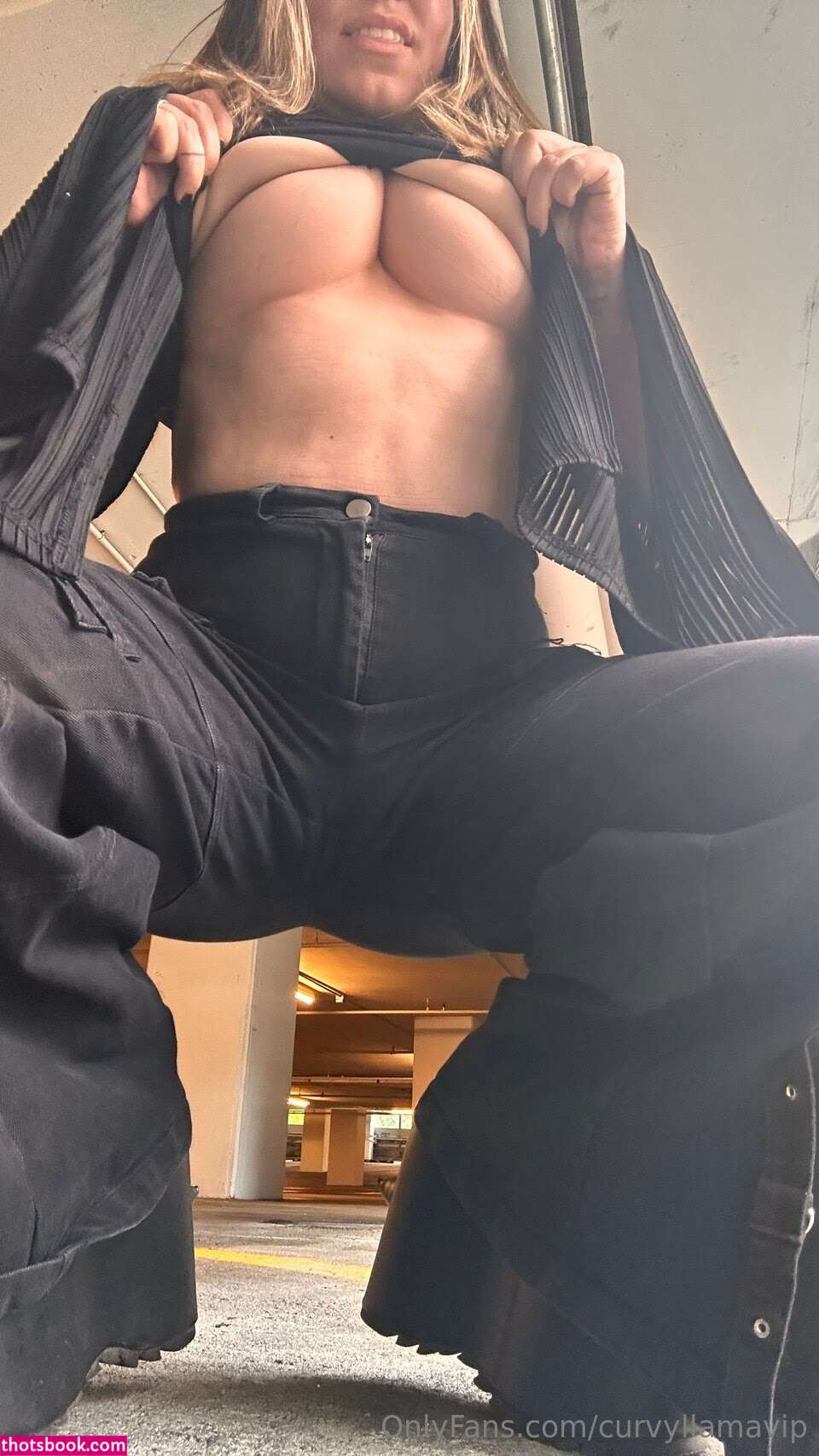 Curvyllama Photo #128