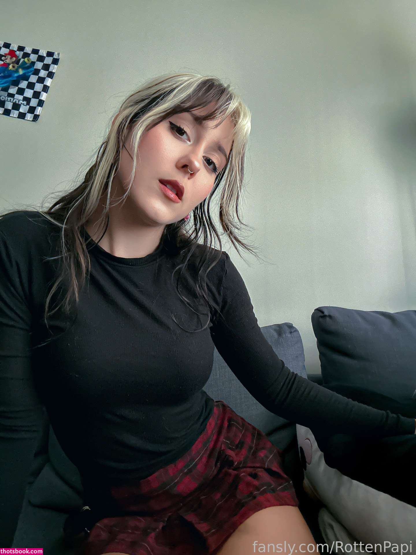 Rottenpapi Photo #107