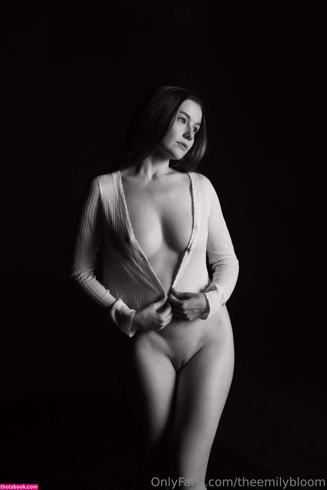 Emily Bloom Photo #854