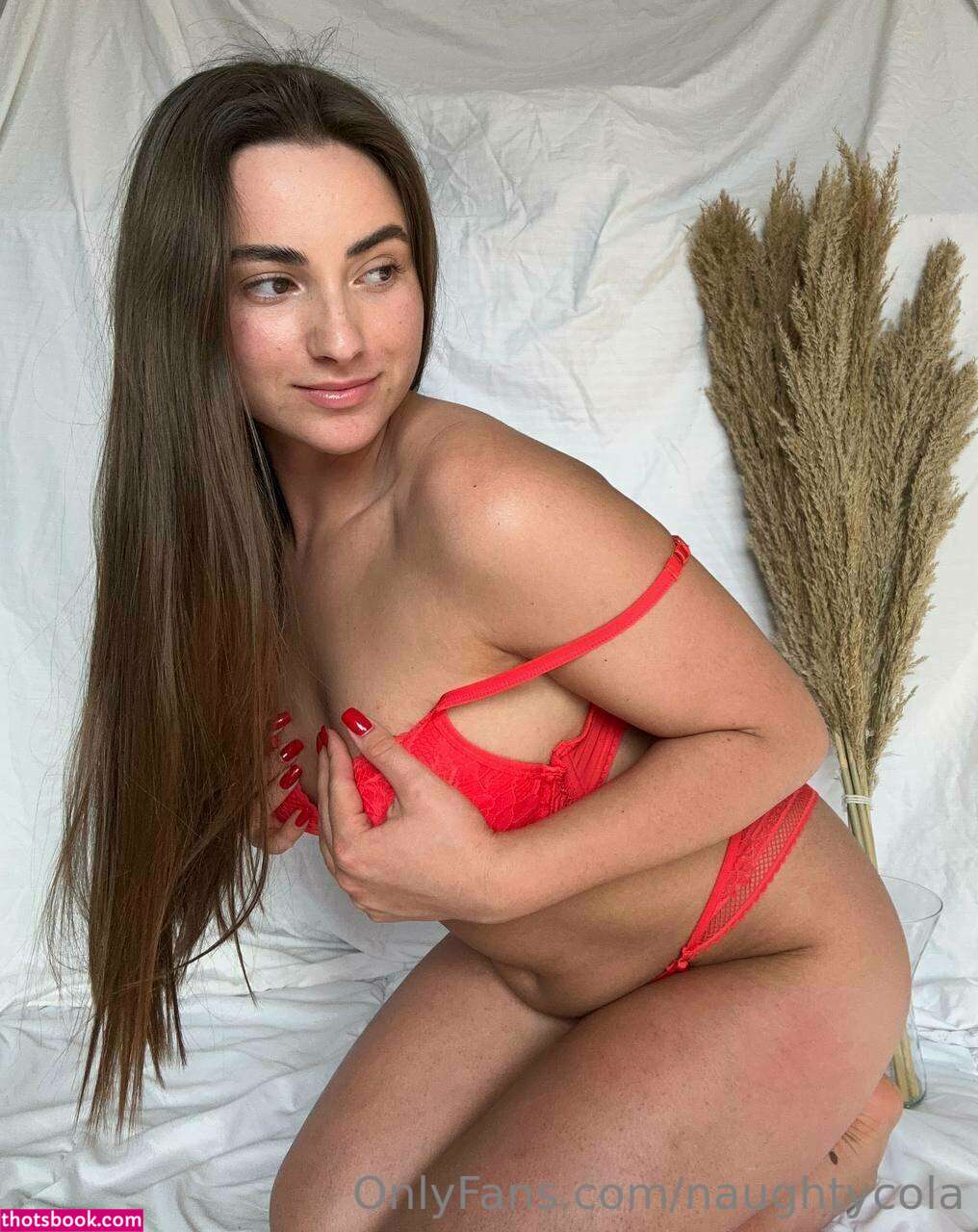 Naughtycola Photo #20