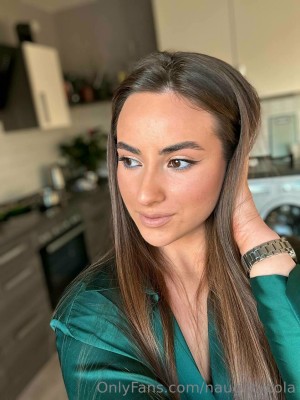 Naughtycola Photo #17