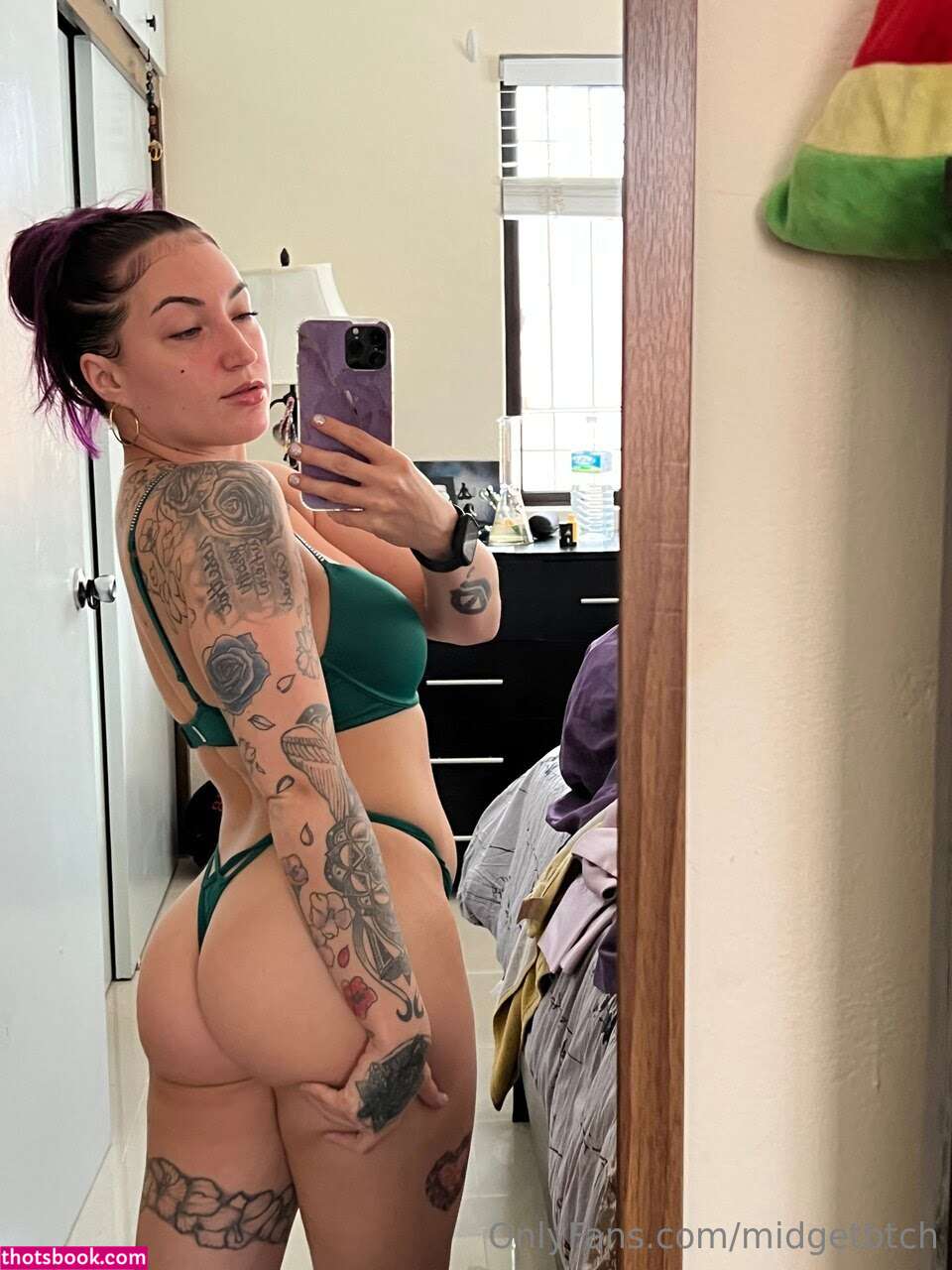 Midgetbtch Photo #20