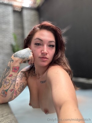 Midgetbtch Photo #57