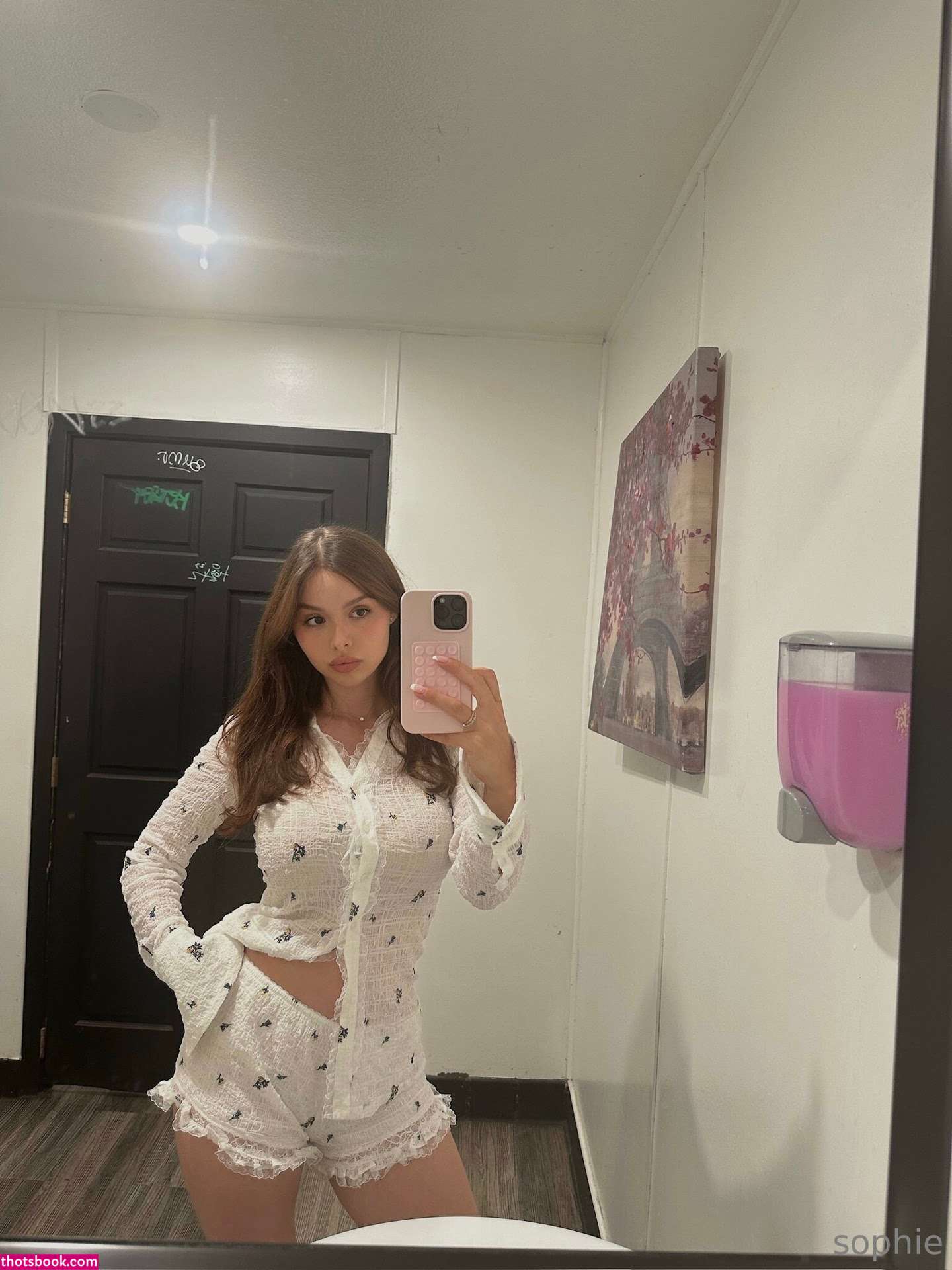 Sophie Mudd Photo #724