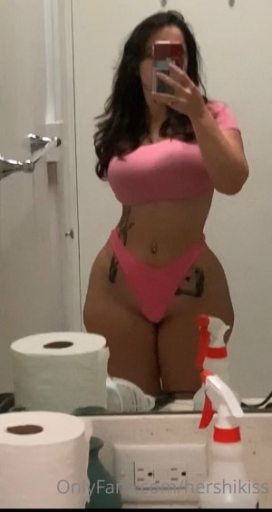 Hershikiss Photo #44