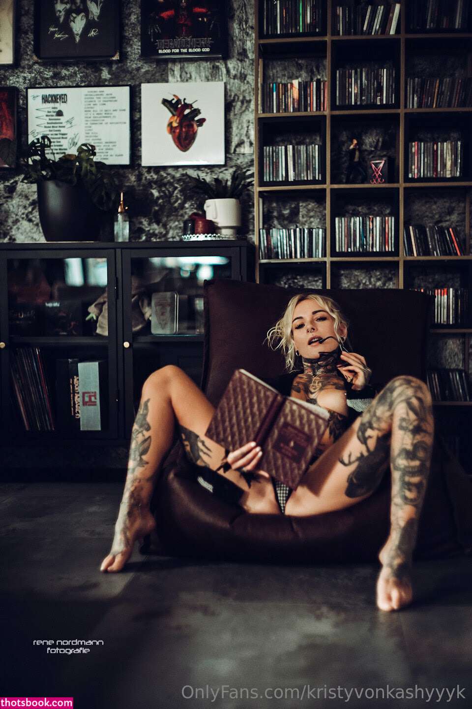 Kristy Von Kashyyyk Photo #15