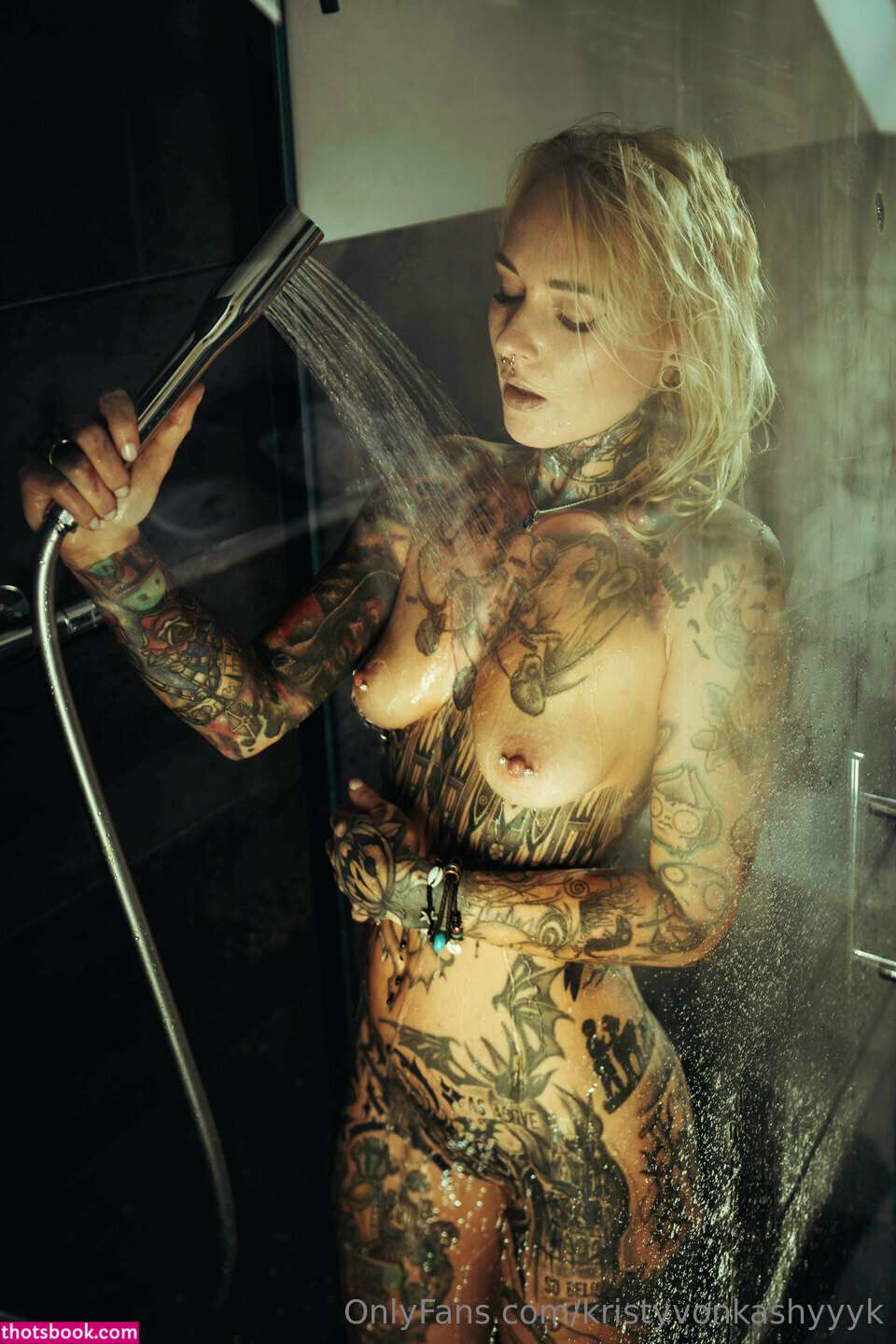 Kristy Von Kashyyyk Photo #69