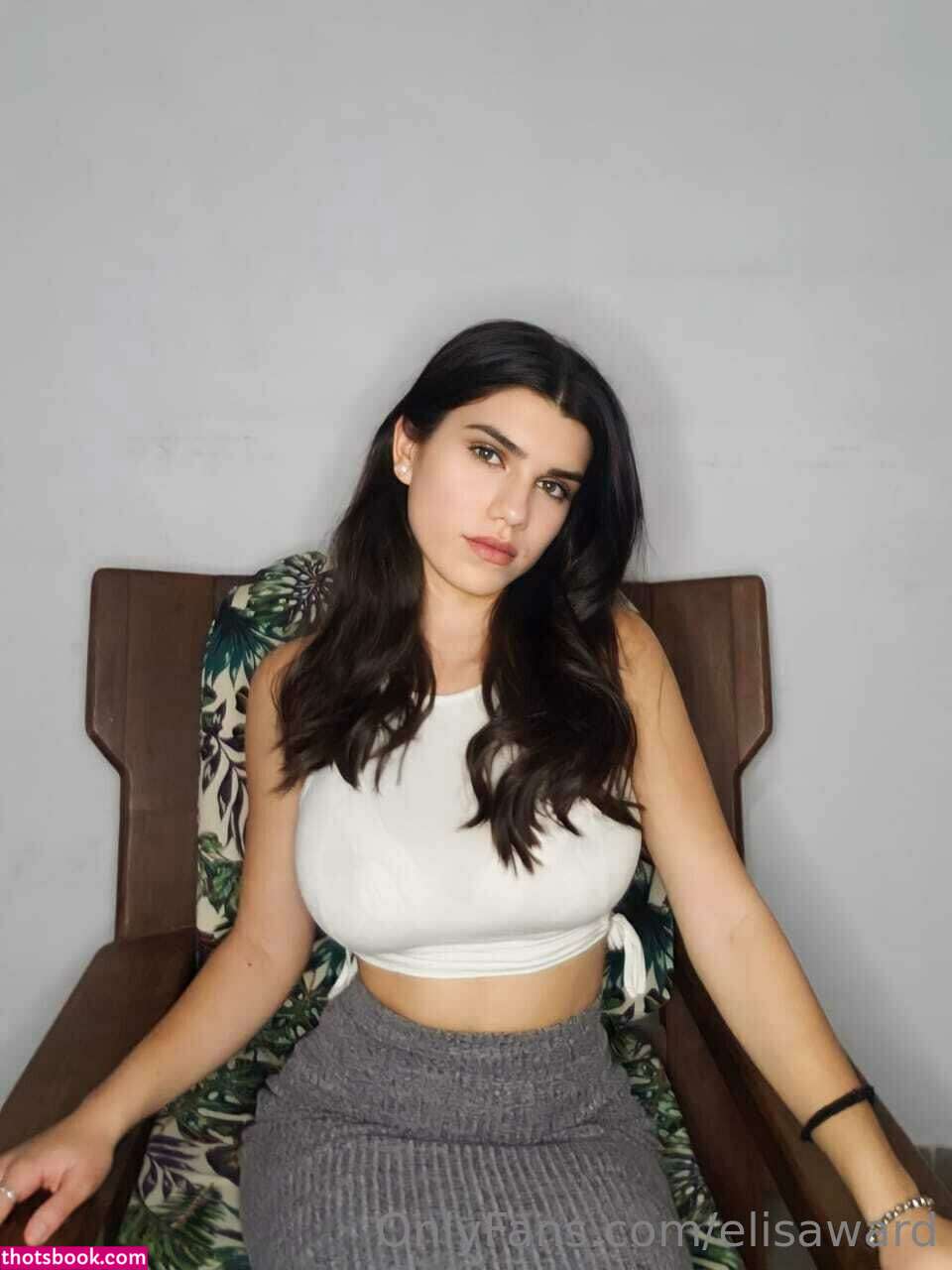 Outrageouscheeka Photo #3