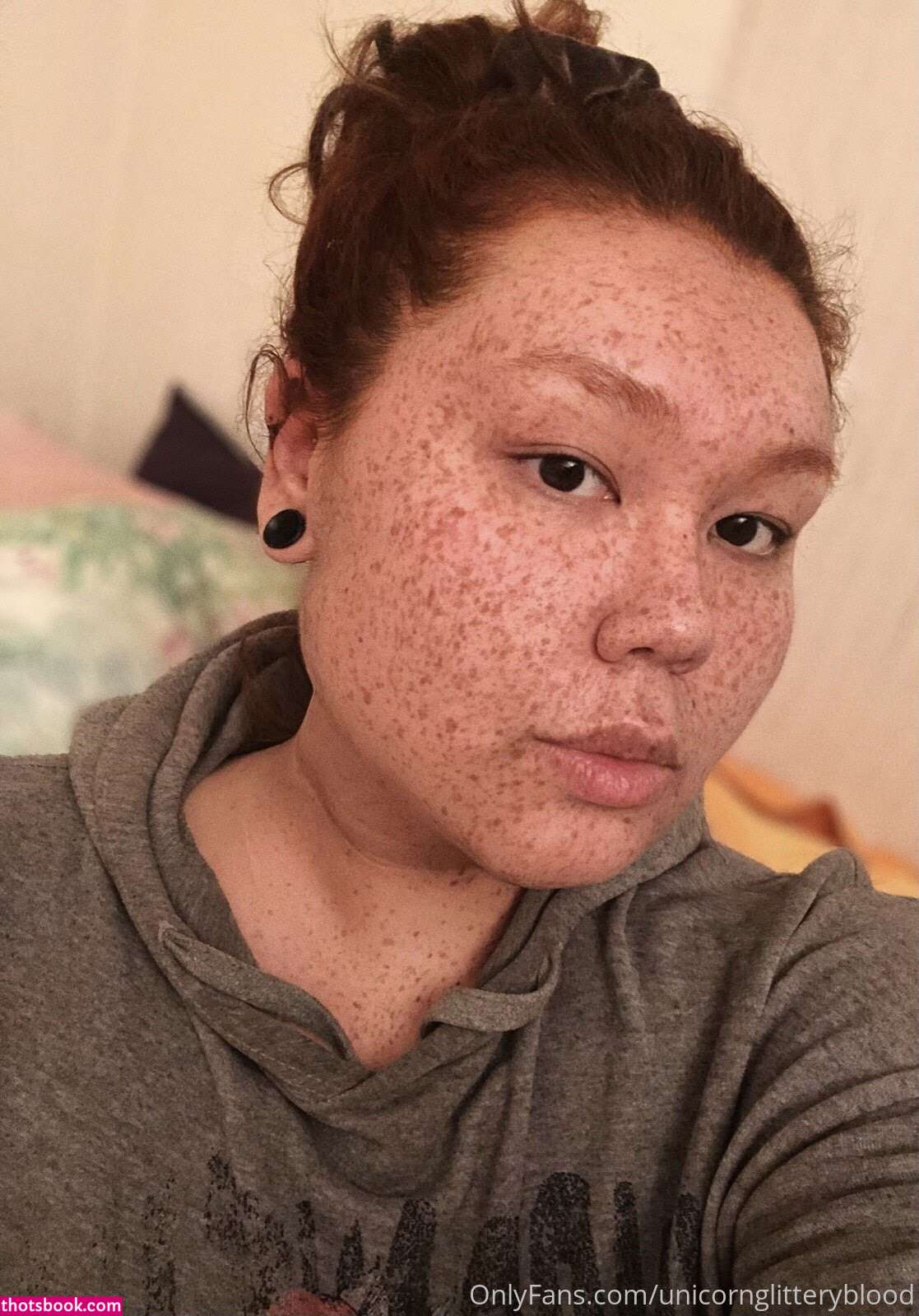 Unicornglitteryblood Photo #16