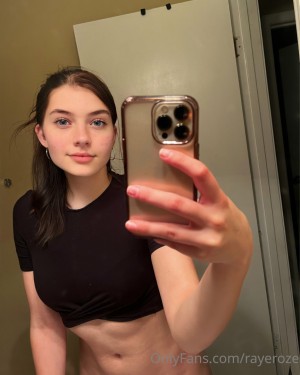 Rayeroze Photo #139
