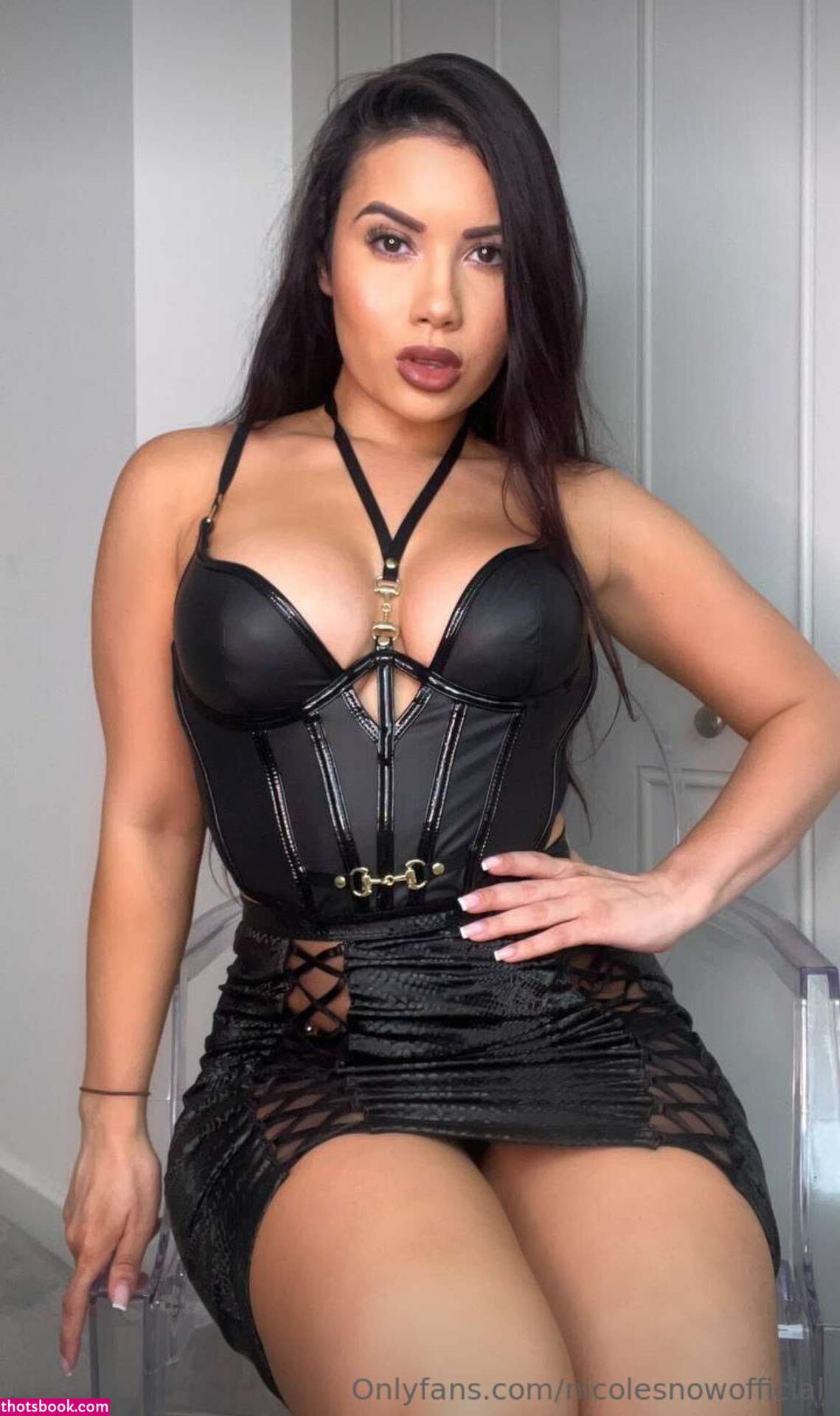 Holistic Nicole Photo #53