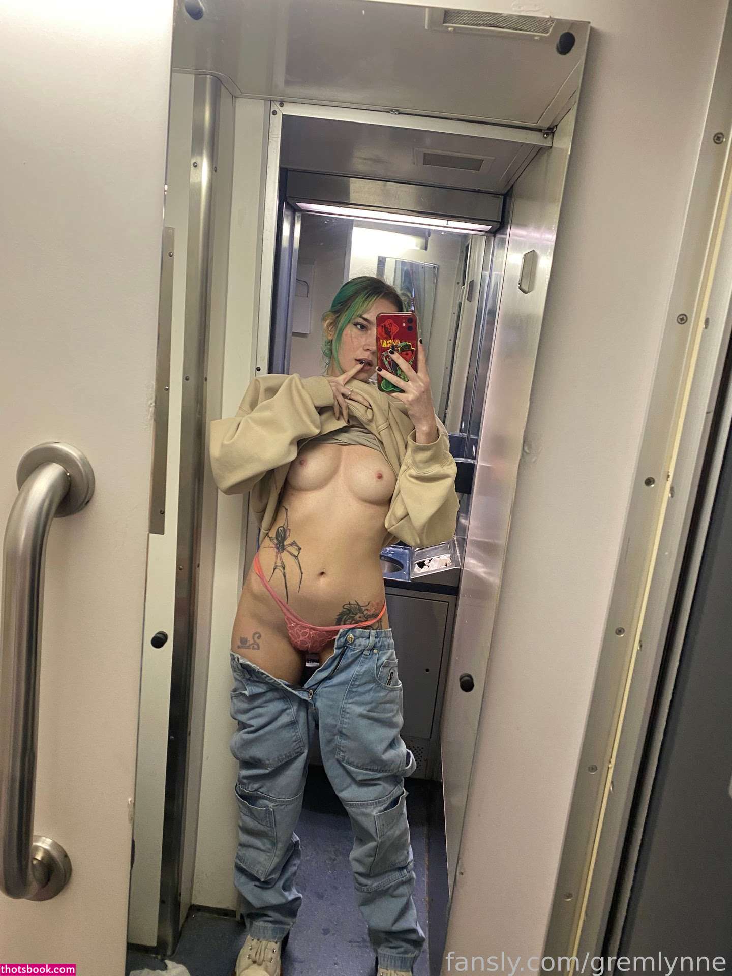 Gremlynne Photo #309