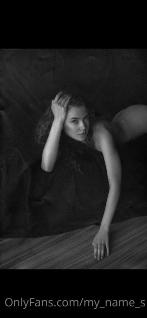 petitesofi Photo #32