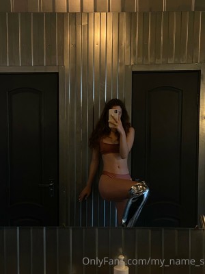 petitesofi Photo #98