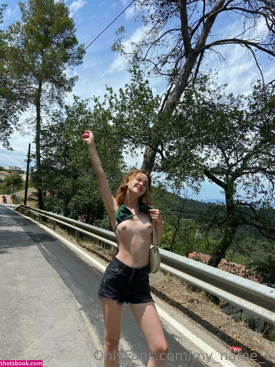 petitesofi Photo #159