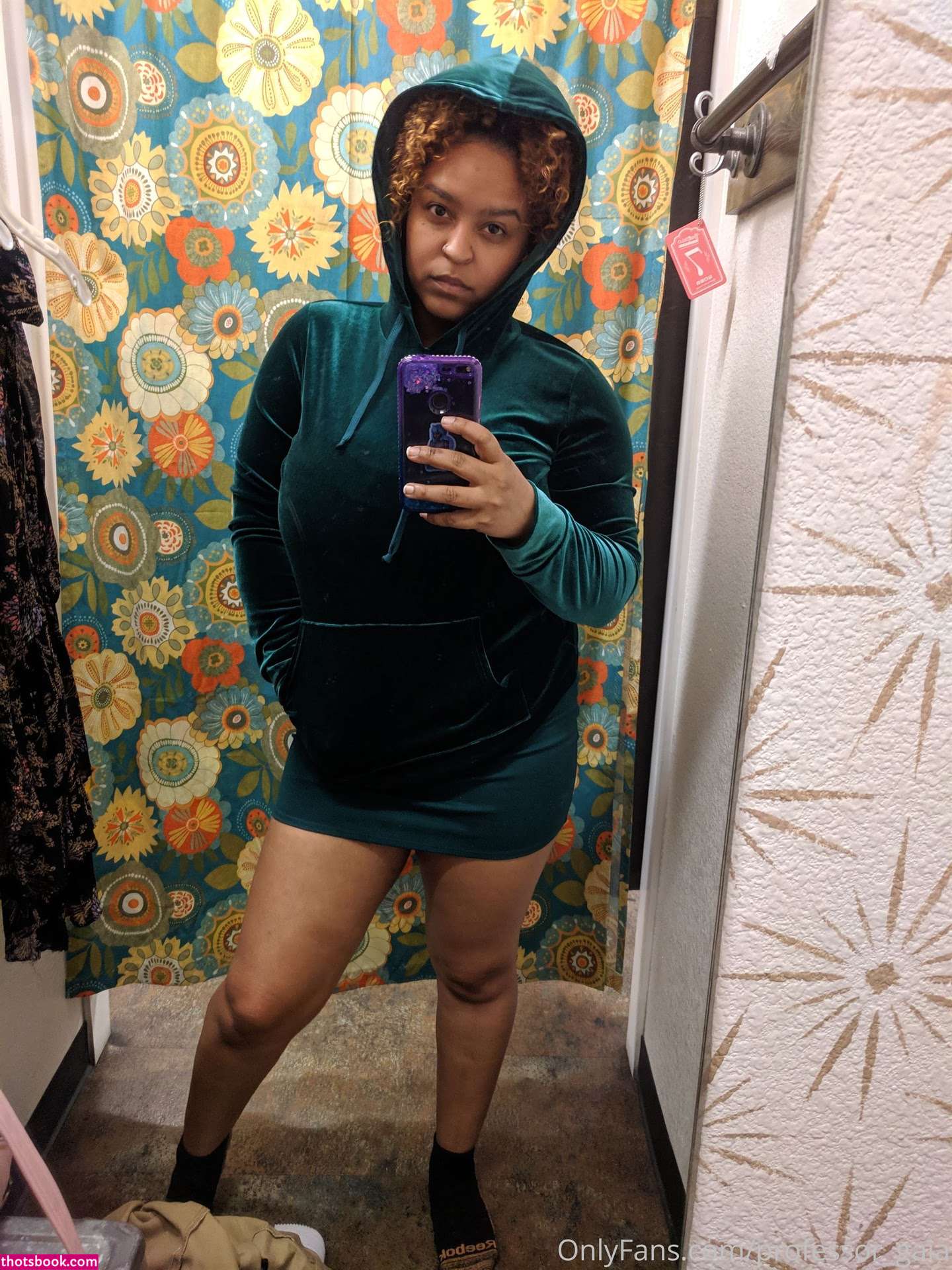 Professor Gaia Photo #20