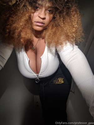 Professor Gaia Photo #25