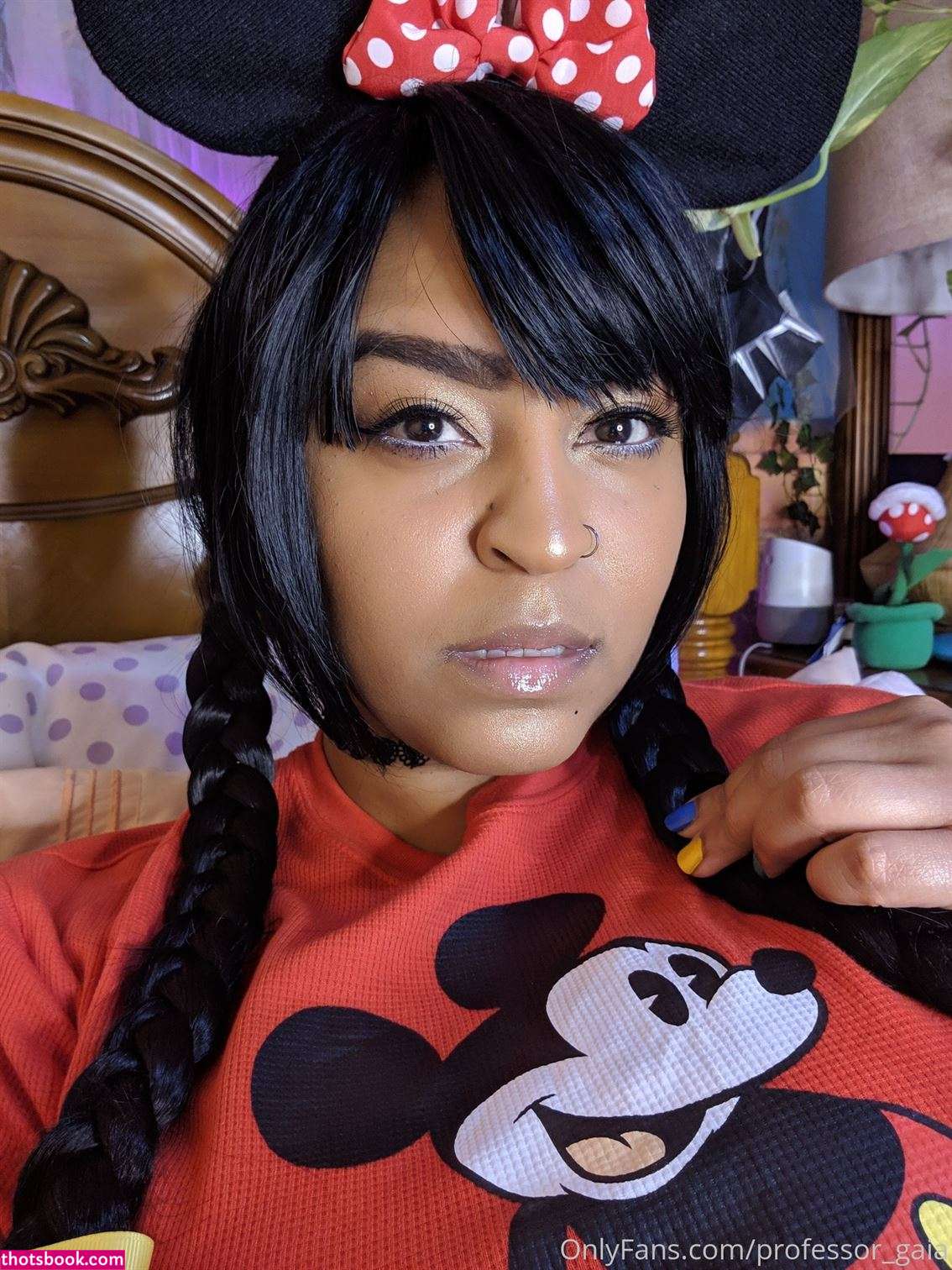 Professor Gaia Photo #79