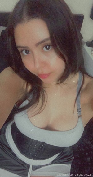 bigboootyari Photo #95