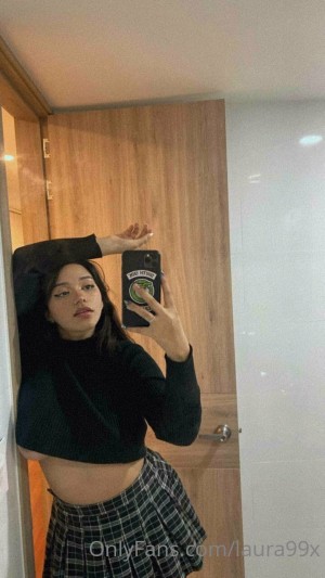 Soylaura33 Photo #13