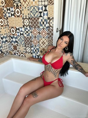 Valerie Cossette Photo #156