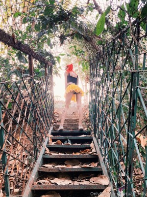 Virtual Lady Photo #77