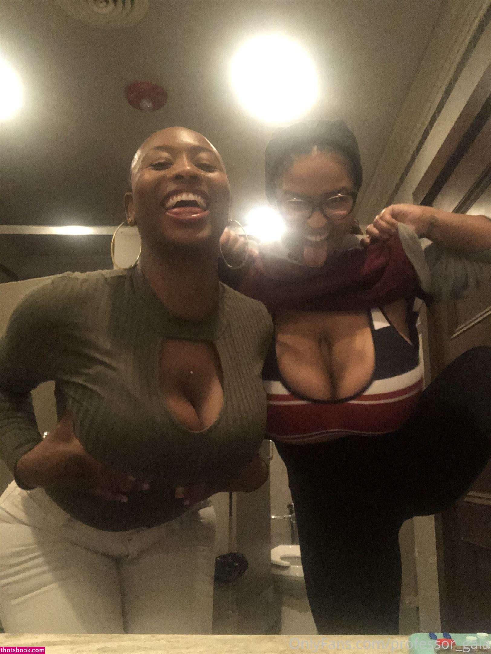 Professor Gaia Photo #171