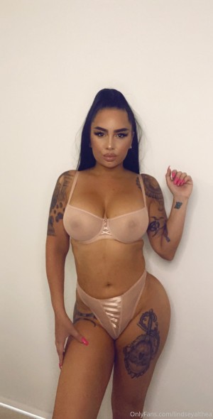 lindseyalthea Photo #18