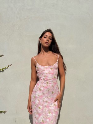 Izzybizzyspider Photo #25