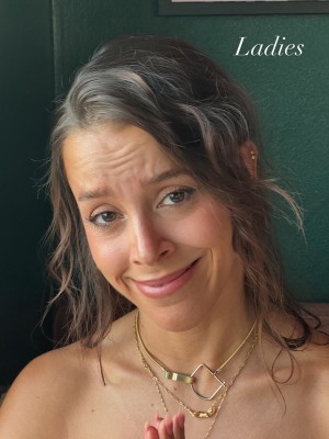 Izzybizzyspider Photo #27